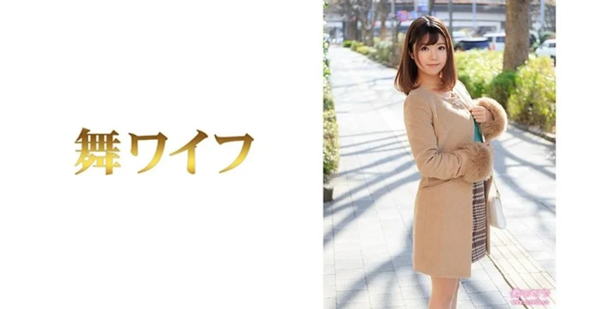 因为找到了喝醉了没有末班车的女朋友带她去宾馆的时候反而被诱惑一直到早上都在做爱…末广纯